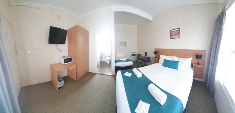 East West Motel Седьюн Екстер'єр фото