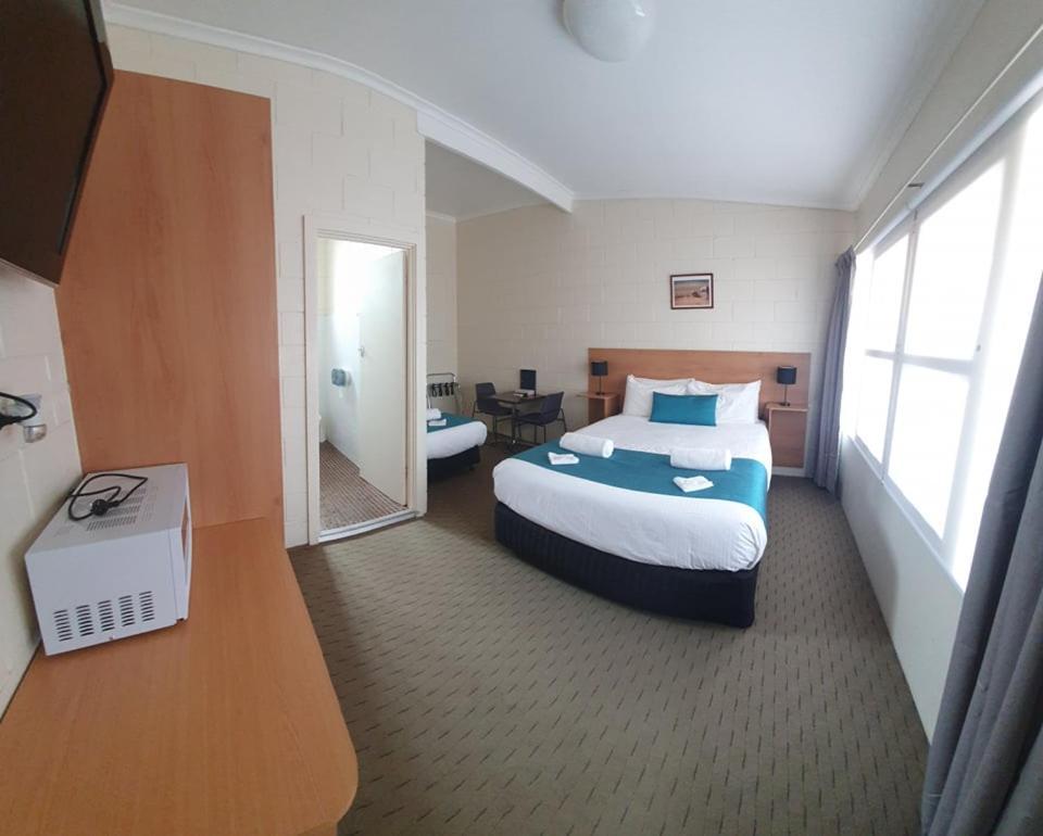 East West Motel Седьюн Екстер'єр фото