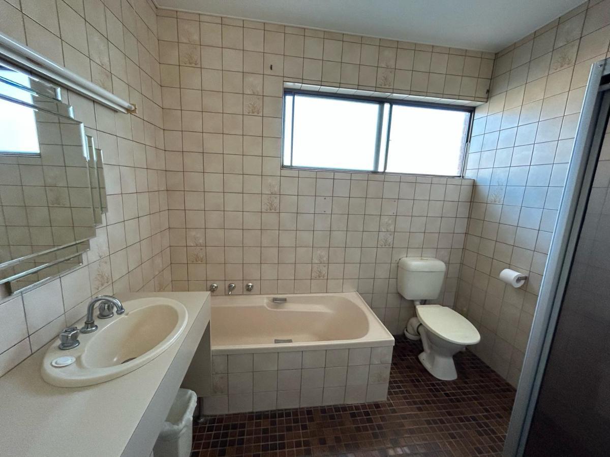 East West Motel Седьюн Екстер'єр фото